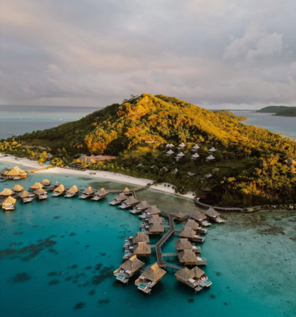 波拉波拉努伊康萊德渡假酒店