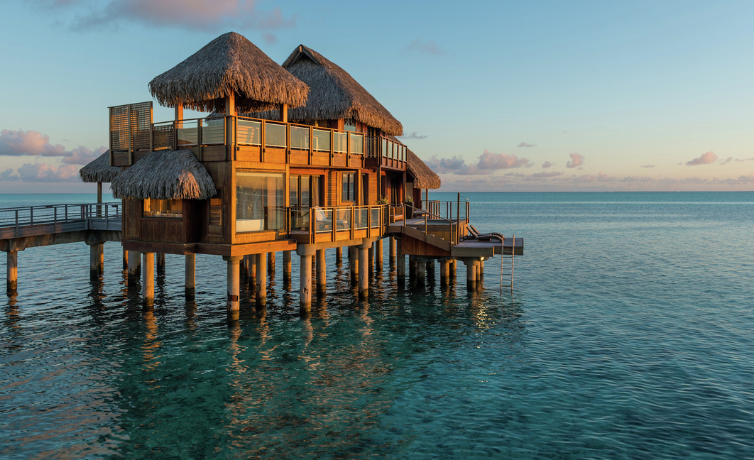 波拉波拉努伊康萊德渡假酒店