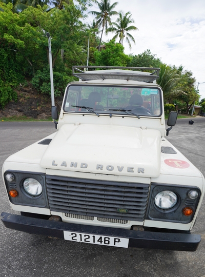 波拉波拉經典潟湖浮潛之旅→渡假村內晚餐