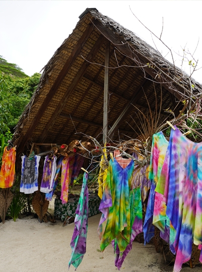波拉波拉經典潟湖浮潛之旅→渡假村內晚餐