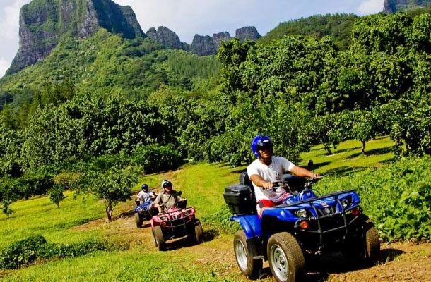 茉莉雅島(早晚餐+自由活動→【A】ATV四輪驅動車SAFARI之旅 or【B】TIKI VILLAGE文化村大溪地慶典晚宴 二選一)